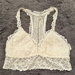 Aerie Eyelash Lace Cream Racer Back Bralette Size Small